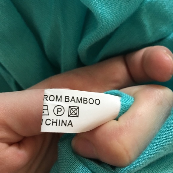 100% rayon from bamboo turquoise scarf w/ fringe - Picture 4 of 6